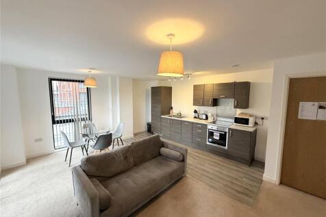 Lounge &amp; Kitchen