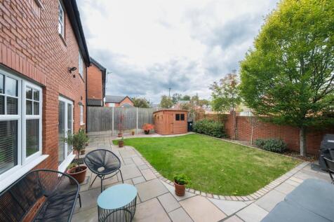 11 St Georges Place 2-007.JPG