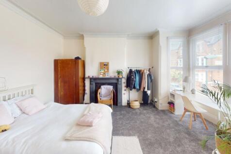 Lrg_57-Burford-Bedroom (2)