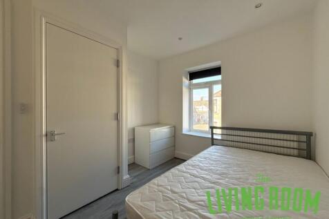 Coburn Street, Cardiff,  photo 5