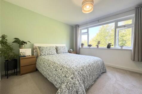Wordsworth Drive, Swindon, Wiltshire, SN2 photo 5