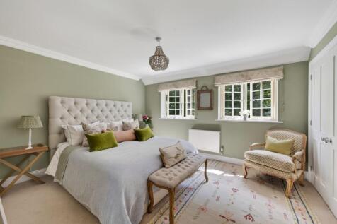 Principal bedroom