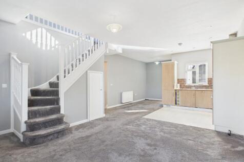 Manor Road, Swanscombe, Kent, DA10 photo 3