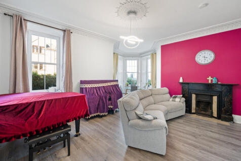 Sitting/Dining Room of 23 Plewlands Terrace