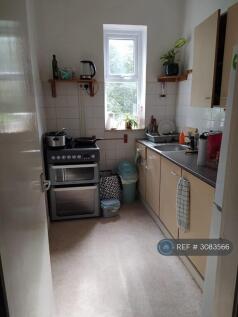 Demesne Road, Manchester, M16 photo 5