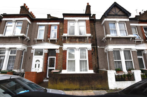 One bedroom ground floor garden floor flat for sa