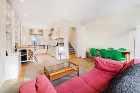 Kitchen / Reception