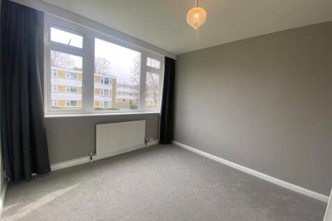 Avenue Road, Epsom, Surrey, KT18 photo 3