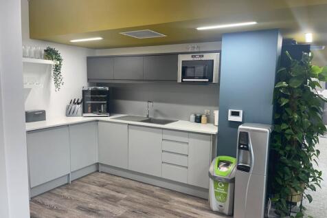 Office to rent Image 9