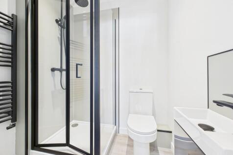 Room 3 ensuite