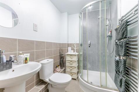 Ensuite.jpg