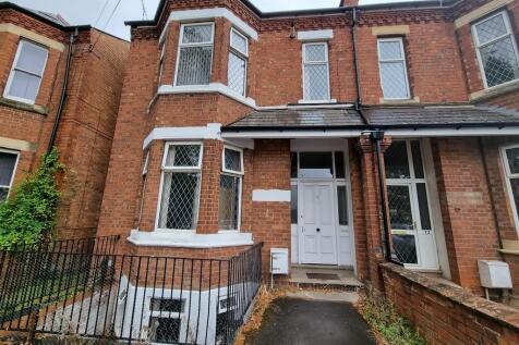 7 bedroom terraced house