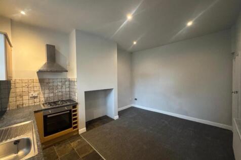 Allen Croft, Birkenshaw, Bradford photo 3