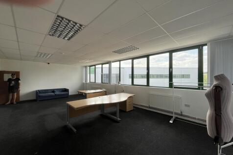 Serviced Office to rent Image 4