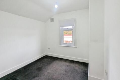 f317b18epxl20251104101859912