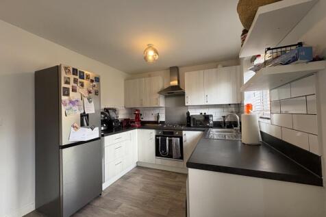 Sleaford Road. Knowsley. L14 photo 3