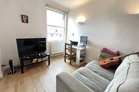 Robinson Road, London, SW17 photo 3
