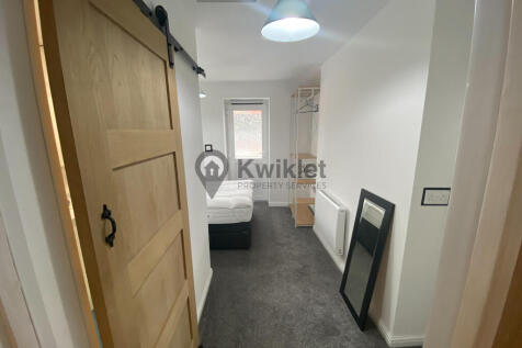 Park Street, Pontypridd photo 3