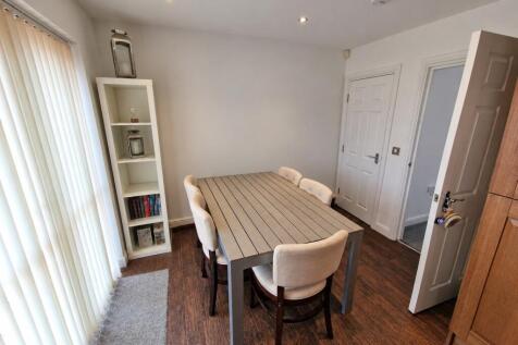 Long Lane, Honley, HD9 photo 3