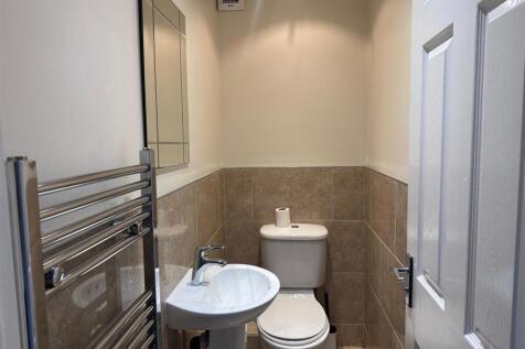 Toilet.jpg