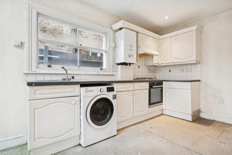GFF 33 Himley Road SW17  kitchen 2.jpg