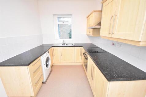 Church Road, Upton photo 4