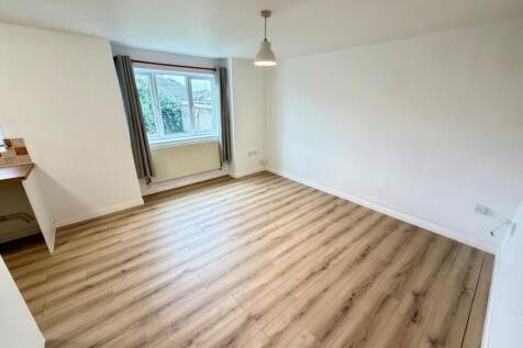 Cliff Avenue, Loughborough, Leics, LE11 5HH photo 4