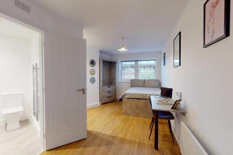 1-bed house on Lemyngton Street, Loughborough, £845/mo