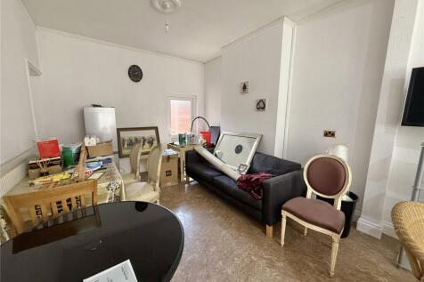 Castleford Road, BIRMINGHAM, B11 photo 3