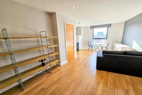 102 West One Space, City Centre, S1 photo 5