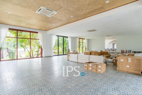 10 Bedroom Luxury Villa  For Sale - Koh Kra Bei, Phnom Penh