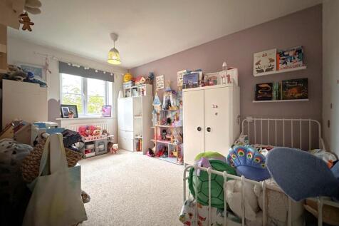 Master Bedroom 883