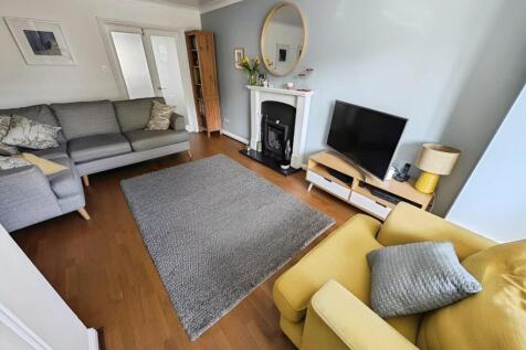 1a0fd1d2-lounge 202.jpg