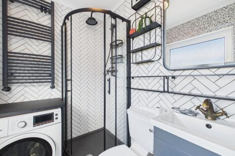 CAM05526G0-PR0058...