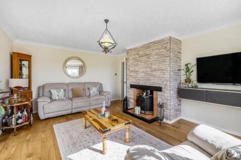 Ashton House (Kirton)-65.jpg