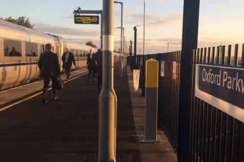 NEARBY Oxford Parkway Station.jpg
