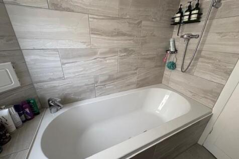 bathroom 2 new.jpg