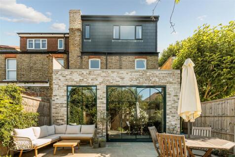 19 Whitehall Road-14.jpg