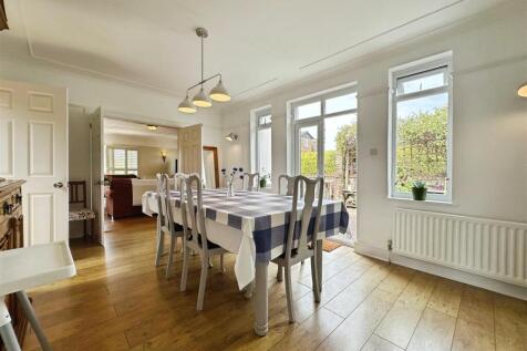 1e8e9081--4FF8-A9EC-000B20A644B3-29810-000027BF838