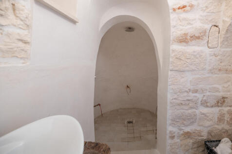 16_Trullo_del_Sole_Martina_Franca_Raro_Realty_.jpg
