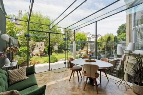Breakfast room
