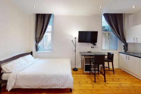 108-UPS-Bedroom