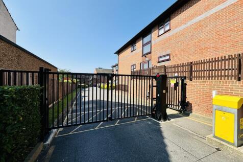 Gated Secure Parking Presented by Nicoleta at EweM