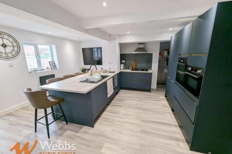 Kitchen 4.jpg