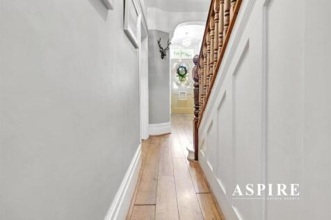 Aspire Estate Agents29.jpg