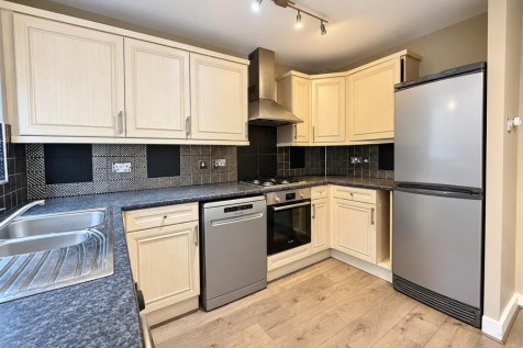 Fitted Dining Kitchen: