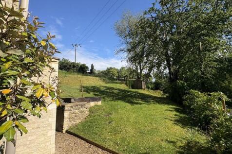 2 Hinton Farm Cottages - Garden 2.jpg