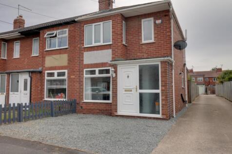 Front of house with private parking