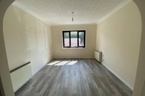 Peacock Court, Sutton Bridge photo 3