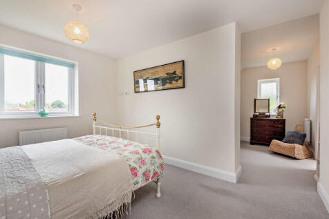 8651596-interior1...